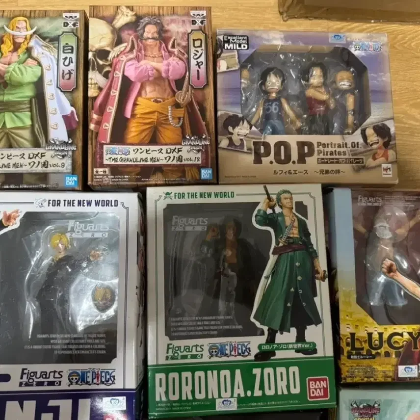 ワンピースフィギュアを一括で撮る