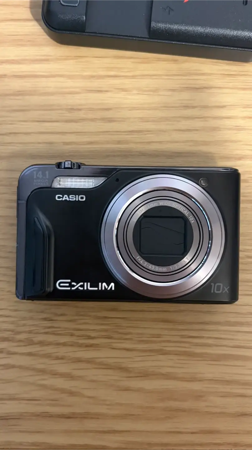 Casio Exilim H 15 Black