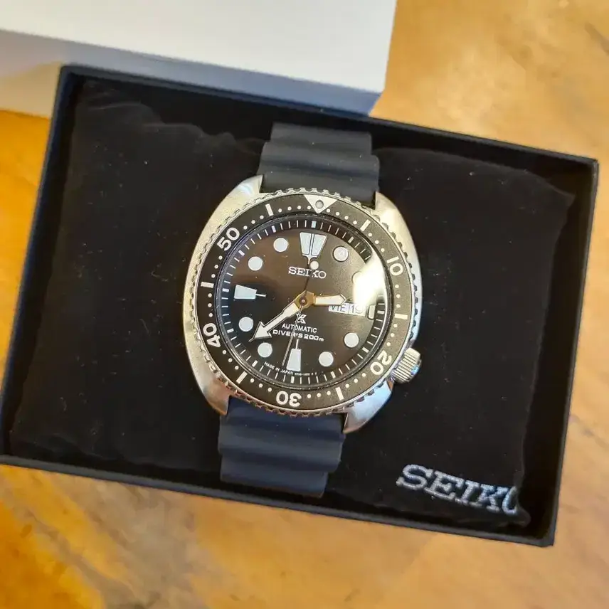 Fine condition genuine SEIKO Turtle SRPE93 Japan Made model