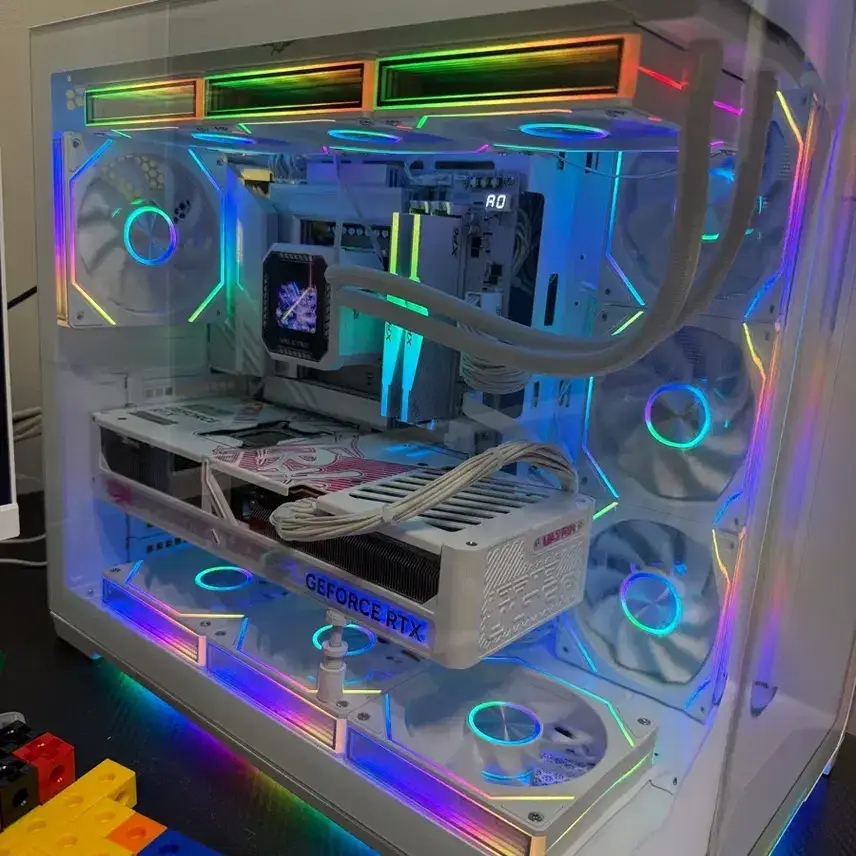 Selling PC with 265K RTX5080 High-end White Monitor