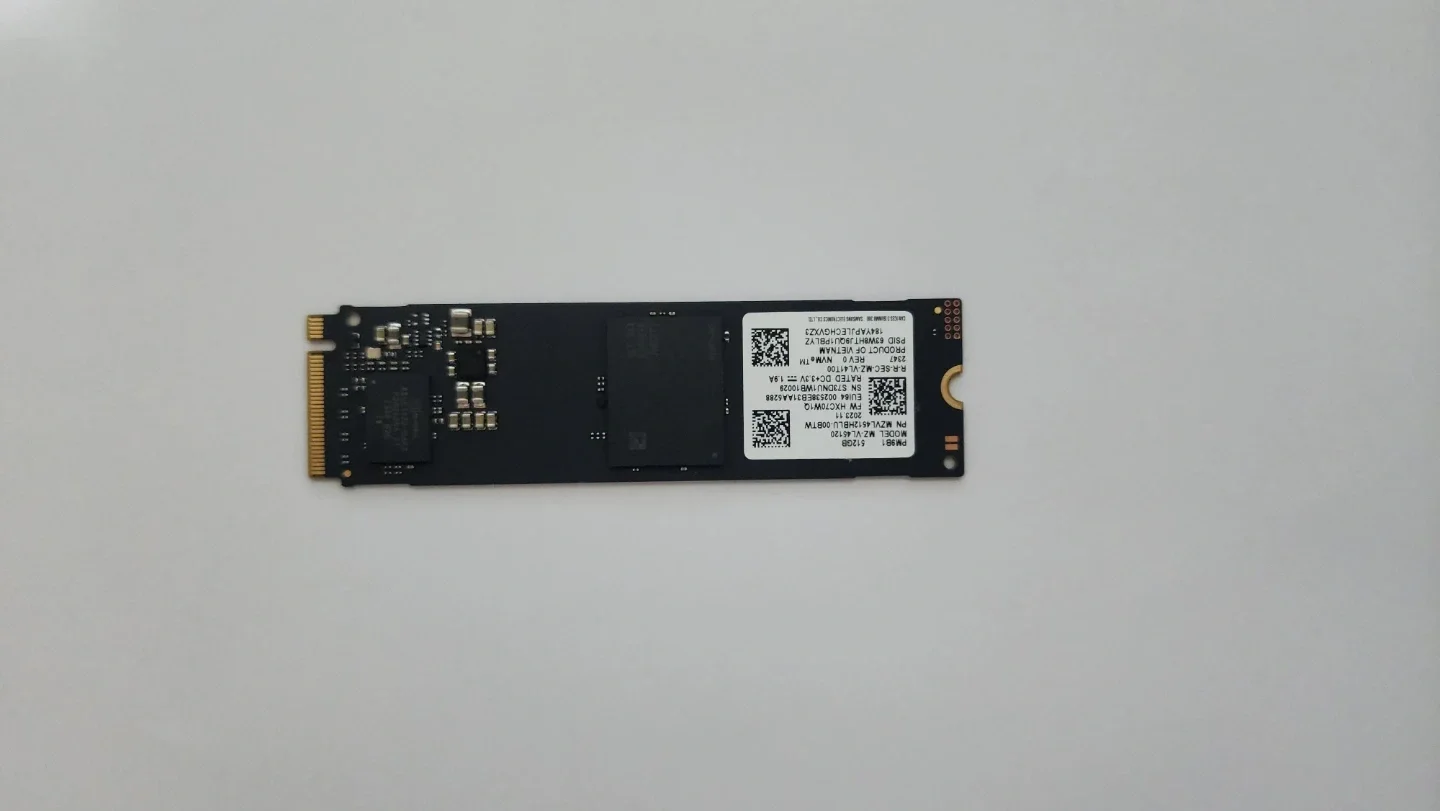 サムスンPM9A1 NVMe SSD 512GB