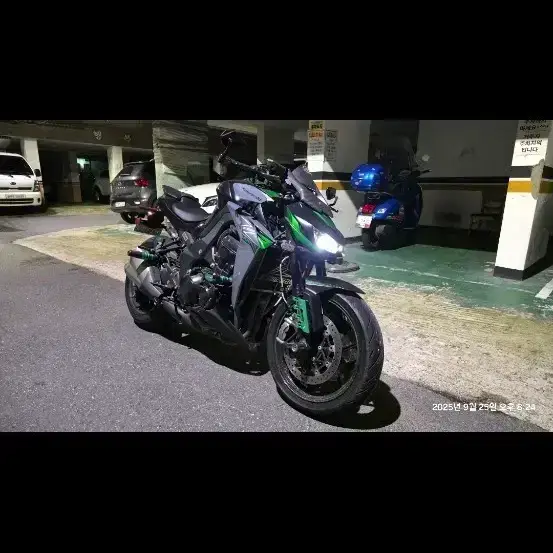 21年 川崎Z1000rエディションポップします