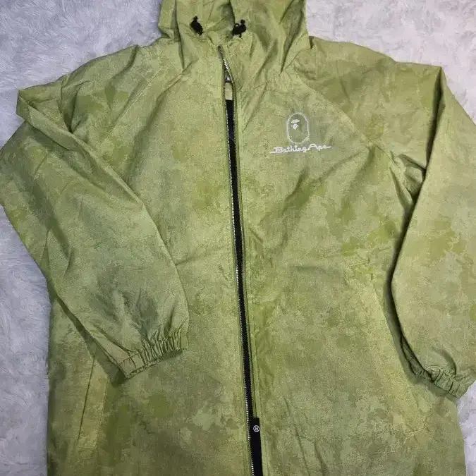 Ветровка с капюшоном BAPE