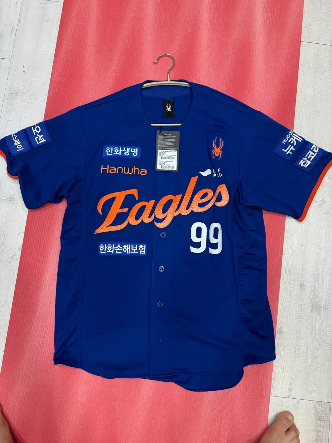 Selling Hanwha Eagles Summer Ryu Hyun-jin Authentic size 105 XL. It is practically brand new.