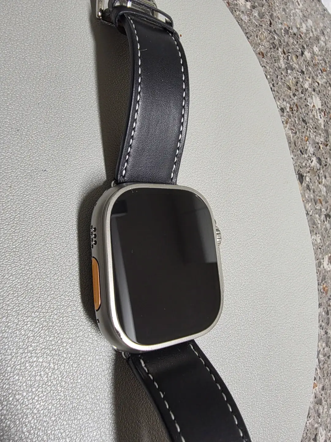 Apple Apple Watch Ultra 1