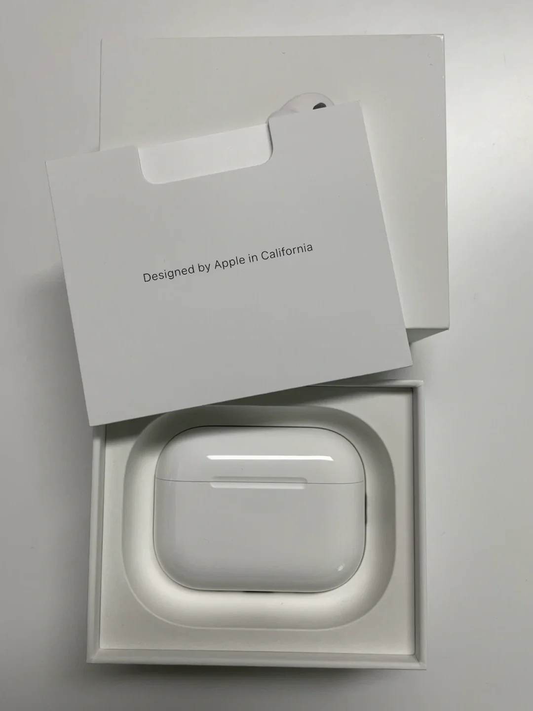 アップルエアポッドプロ第3世代純正フルボックスシンプル開封新商品級