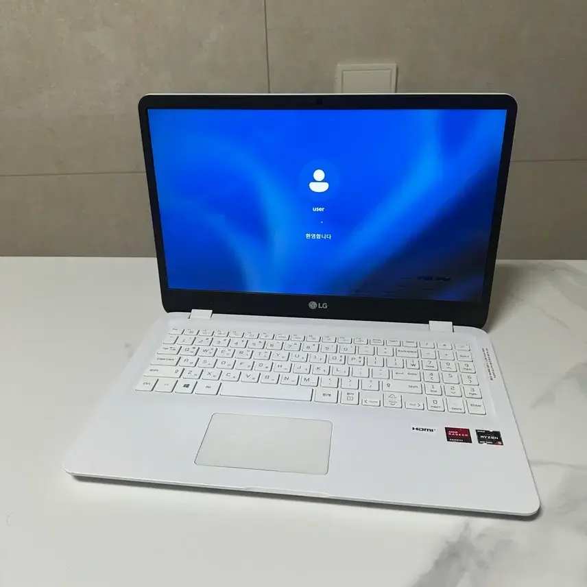 ライゼン5 4500エルジウルトラPCノートブック15UD40N
