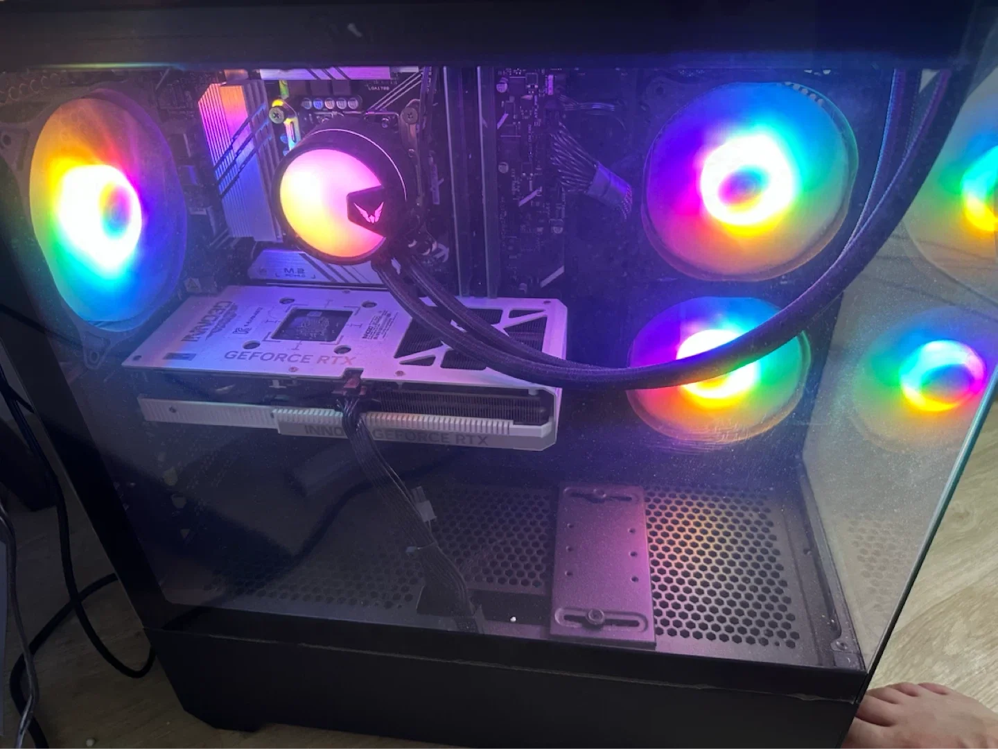 RTX 4060 Ti i7 14世代ddr5 32g