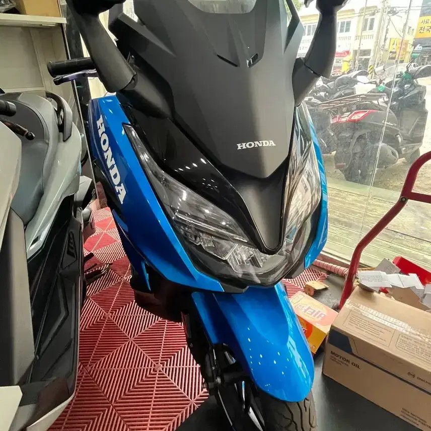 2020 Forza 350