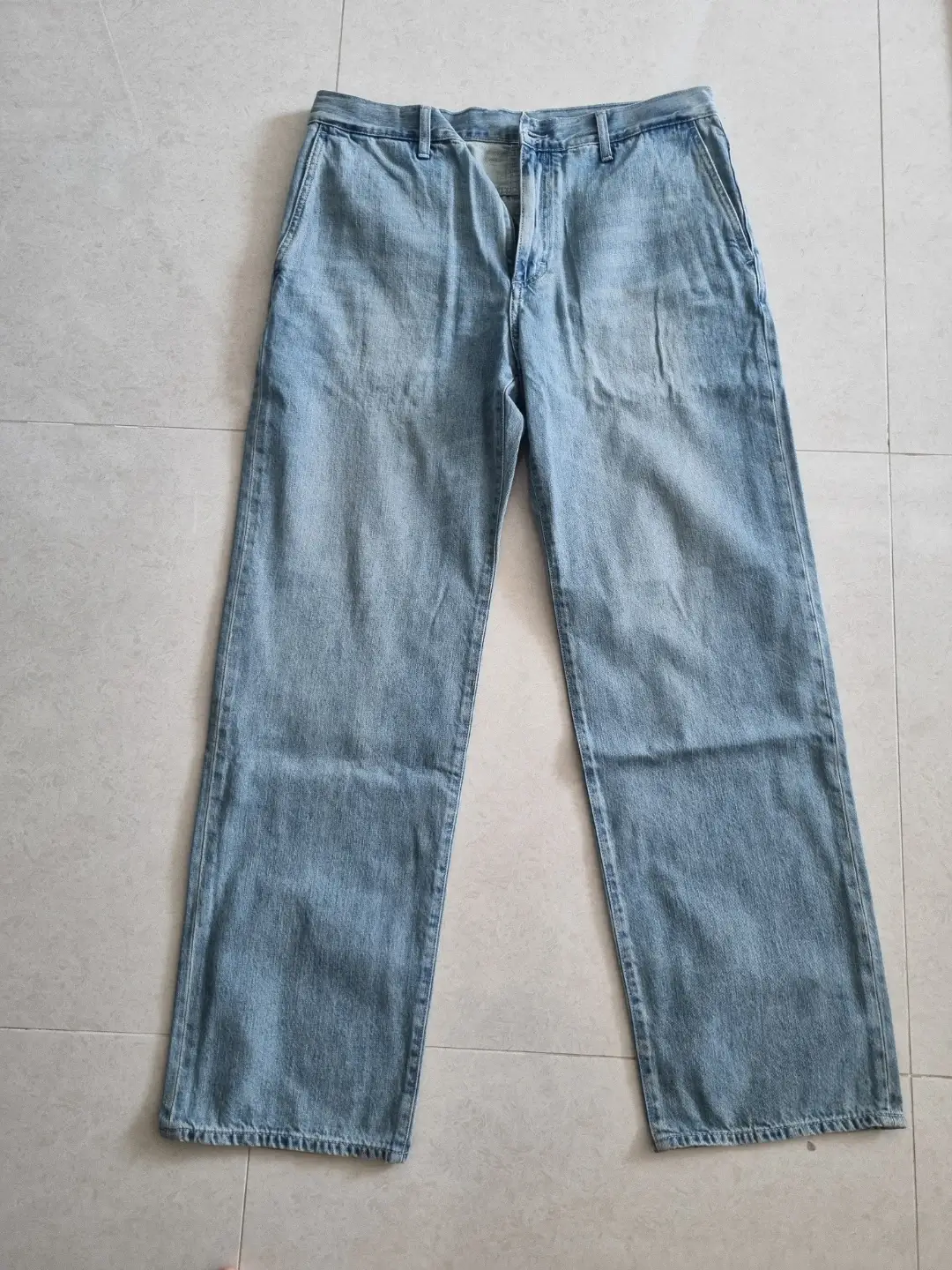 Pantalones vaqueros azul claro Pottery, talla 34, completamente nuevos.