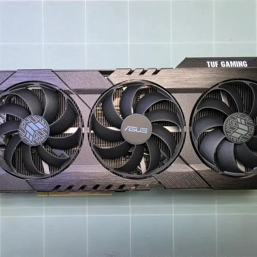 ASUS TUF RTX 3080グラフィックカード