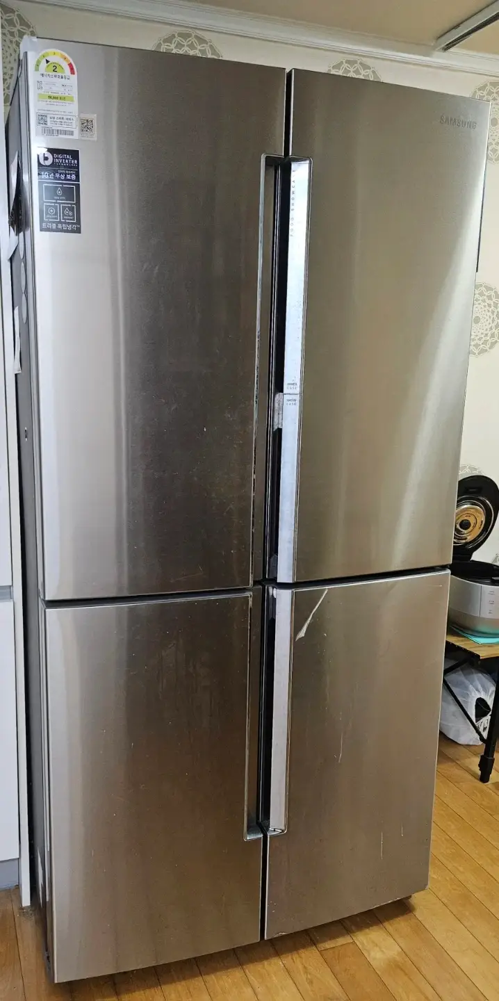 Samsung 4-door refrigerator for sale
