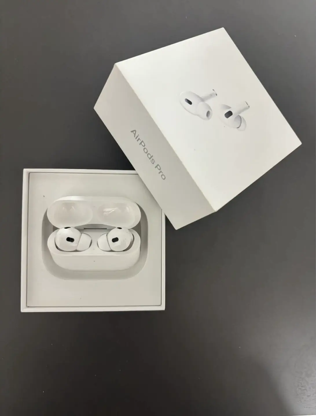 Apple AirPods Pro 2nd Generation Full Box Almost Brand New