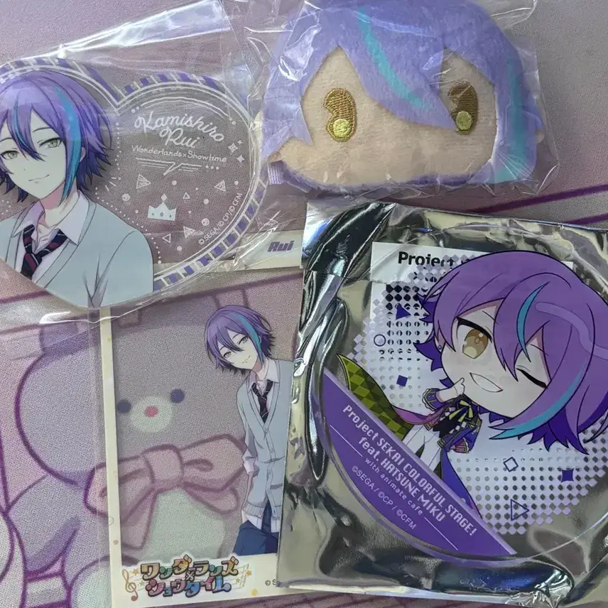 Project Sekai Kamishiro Lui Picuria Face Badges and Animate Cafe Coasters in a Set