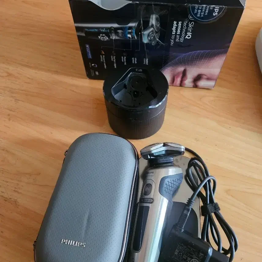 フィリップススキンIQ電気シェーバーS9000