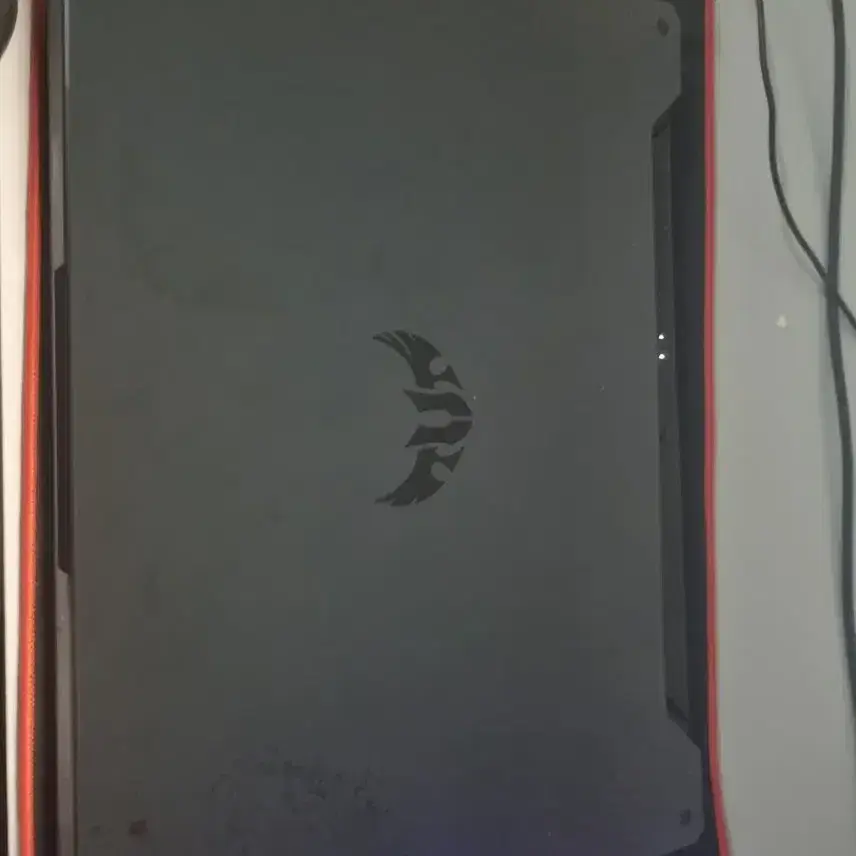We are selling ASUS gaming laptops on a first-come, first-served basis.