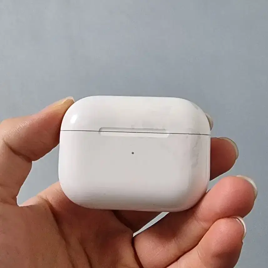Selling a used AirPods Pro 2