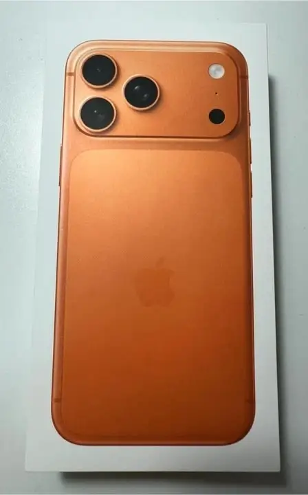 iPhone 17 Pro Max สีส้มคอสมิก ความจุ 256GB