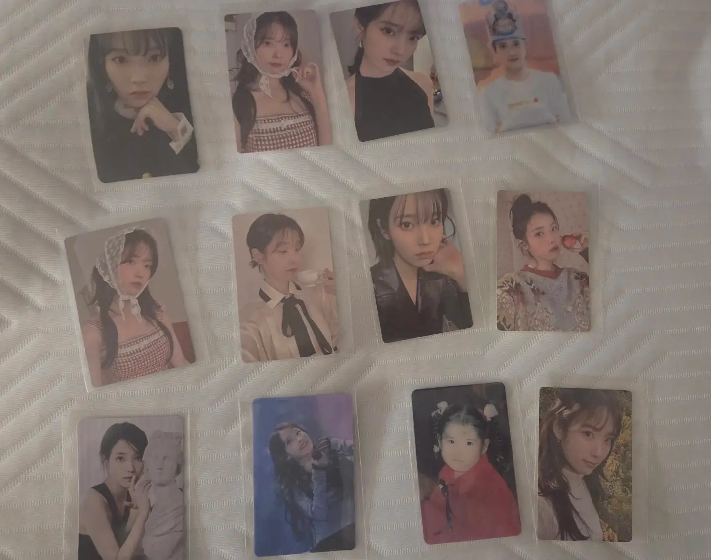 IU photocards bundle