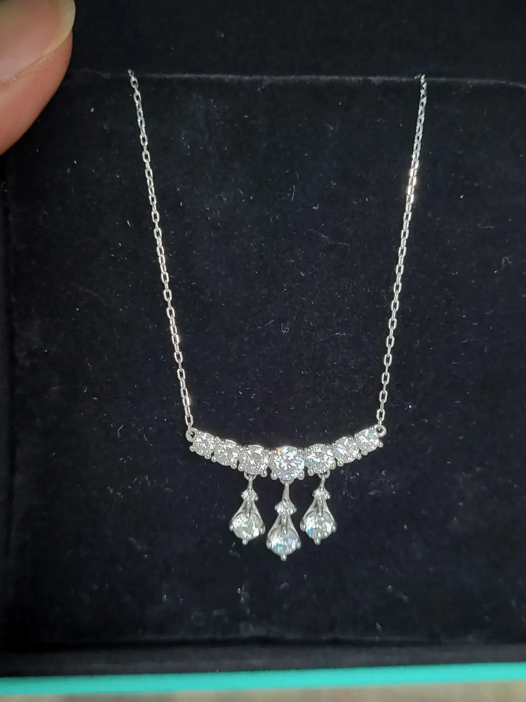 Brand new 14k necklace and earrings