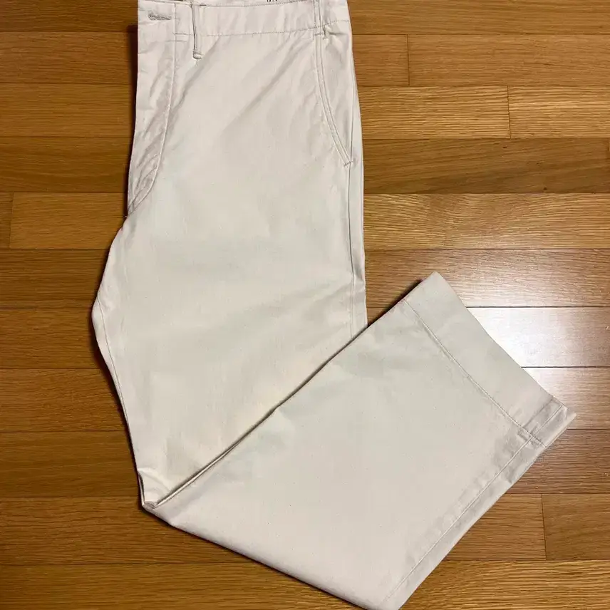 DR L Field Chino