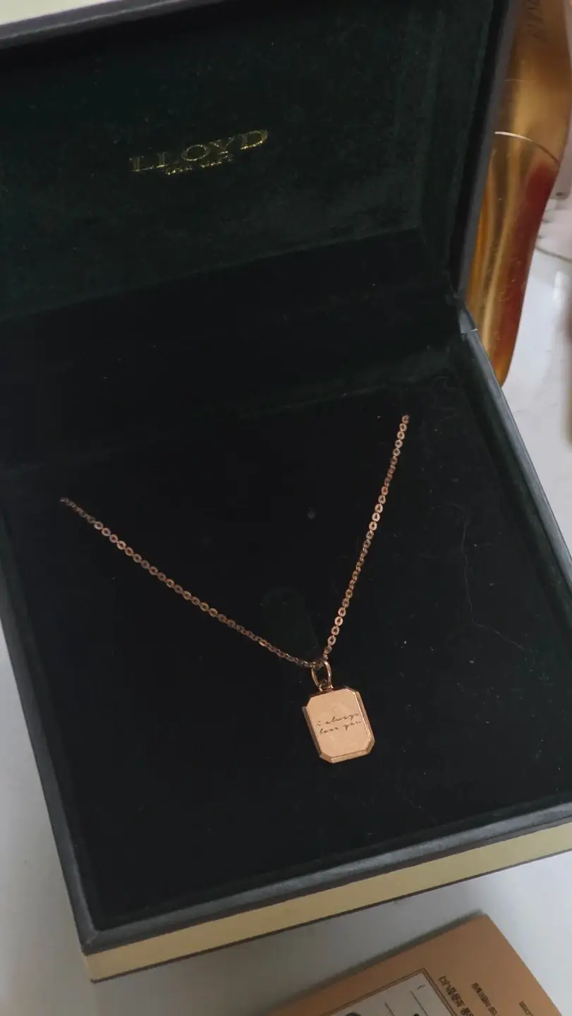 Dây chuyền khắc chữ Lloyd 14K