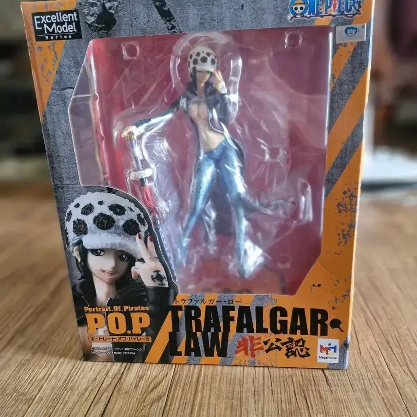 One Piece POP IRO Law Figure Female Version Boxed