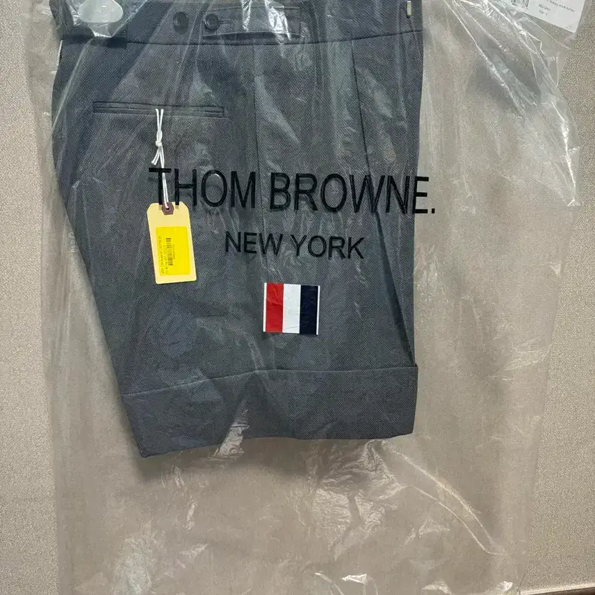 Thom Browne RWB Tab Pique Shooting Wool Single Pleated Shorts
